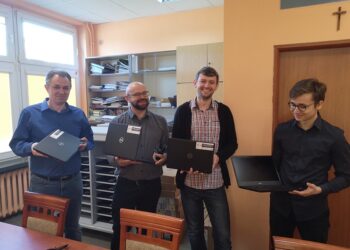 Gorzyce. Mobilne pracownie komputerowe w Zespole Szkół im. por. Józefa Sarny