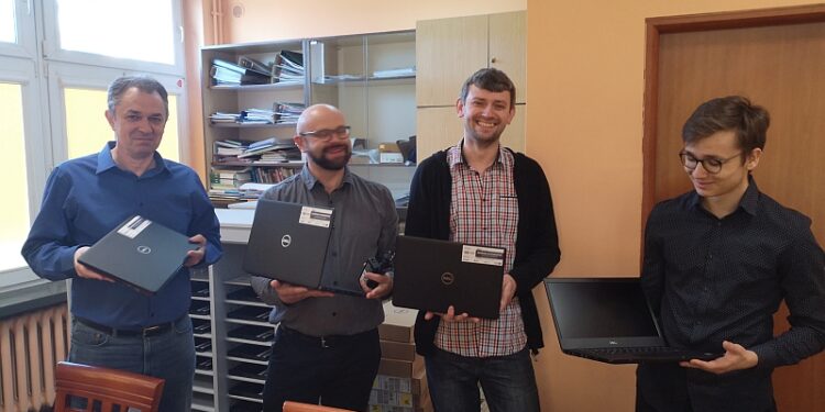 Gorzyce. Mobilne pracownie komputerowe w Zespole Szkół im. por. Józefa Sarny