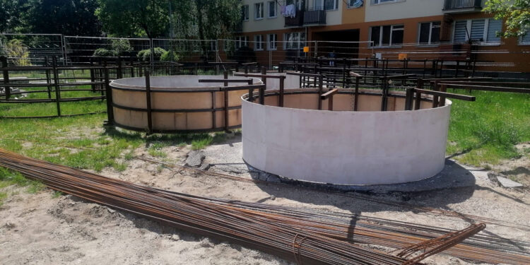 Stalowa Wola: Budowane Podwórko dla Pława nabiera kształtów