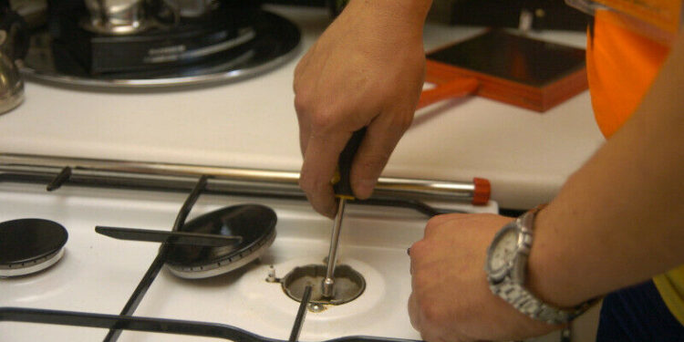 Mielec: Oszukana przez fałszywego  gazownika