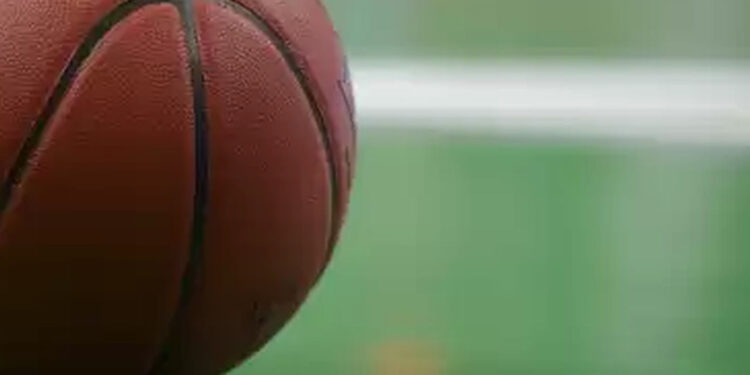 Nisko: Hala sportowa czeka na odbiory