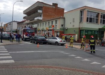 Tarnobrzeg. Kolizja w centrum miasta.