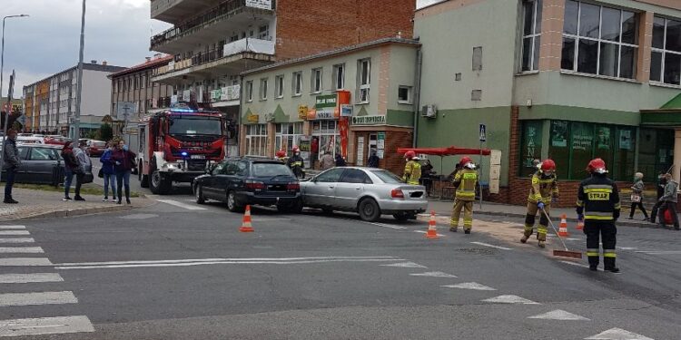 Tarnobrzeg. Kolizja w centrum miasta.