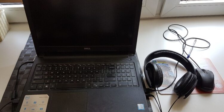 Tarnobrzeg. Uczniowie z rodzin wielodzietnych dostaną laptopy.