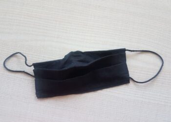 Tarnobrzeg. Maseczki uszyte przez więźniów trafią do szkół.