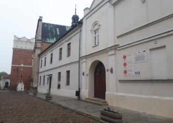 Sandomierz: Niepełnosprawni uczniowie biorą udział w zajęciach w placówkach Caritas.