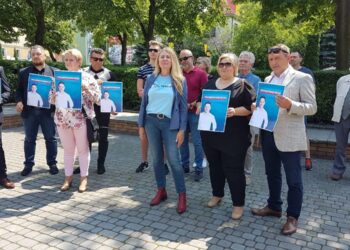 Tarnobrzeg. Dziękowali za podpisy pod listą poparcia dla Rafała Trzaskowskiego.