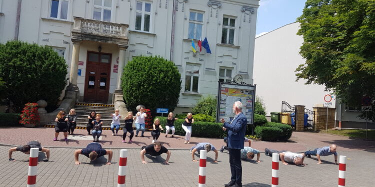 Tarnobrzeg. Urzędnicy miejscy podjęli wyzwanie.