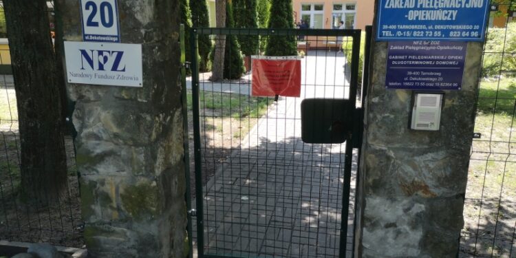Tarnobrzeg. Nadal zakaz odwiedzin w Zakładzie Pielęgnacyjno-Opiekuńczym