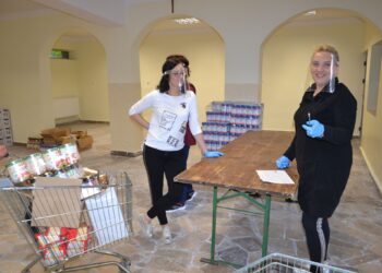 Koprzywnica: Bezpłatna pomoc z Tarnobrzeskiego Banku Żywności.