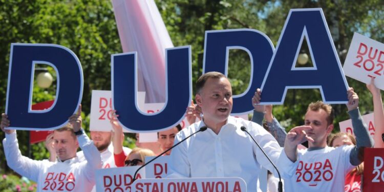 Stalowa Wola: Prezydent Andrzej Duda przekonywał mieszkańców do swojego pomysłu na Polskę