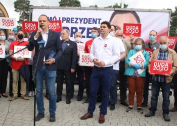 Stalowa Wola: Zachęcali do głosowania na Andrzeja Dudę