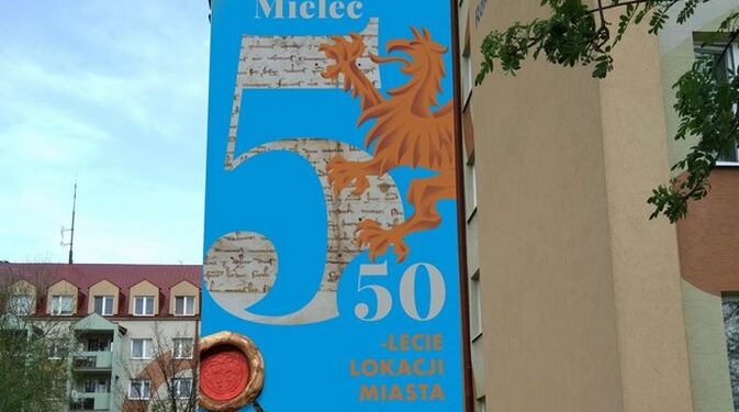 Mielec:   Mural na 550-lecie lokacji Mielca