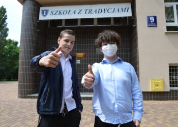 Stalowa Wola: 560 ósmoklasistów dziś pisze egzamin z matematyki