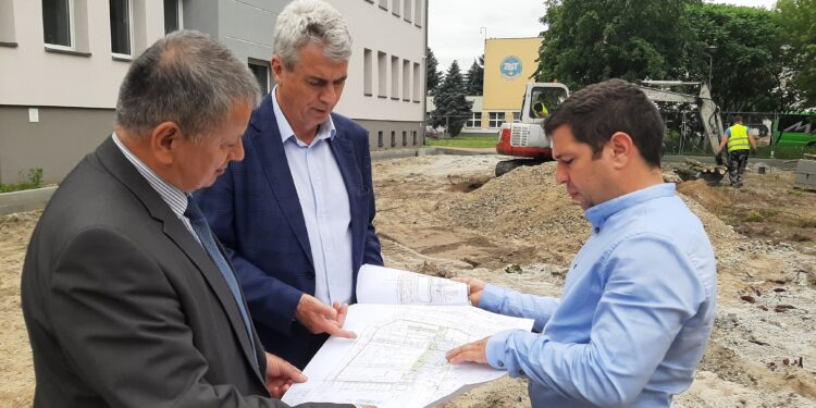 Mielec: Kolejne miejsca parkingowe