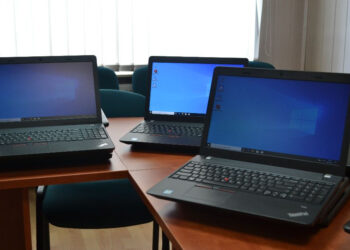 Rudnik nad Sanem: Kolejne komputery trafią do uczniów z terenu gminy