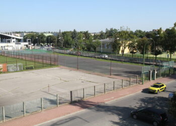 Mielec: Nowe parkingi i boiska