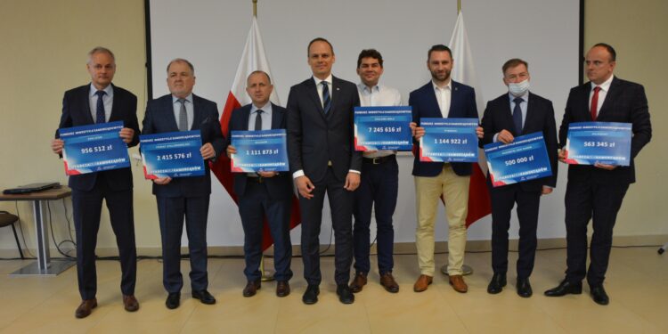 Powiat stalowowolski: 14 milionów z Funduszu Inwestycji Samorządowych.