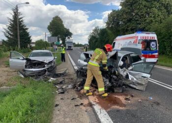 Opatów/Balbinów: Po wypadku utrudnienia na DK 74