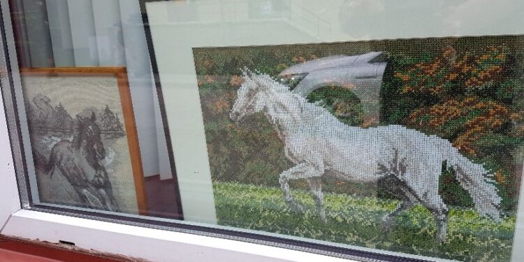 Tarnobrzeg. Haft krzyżykowy  w roli głównej.