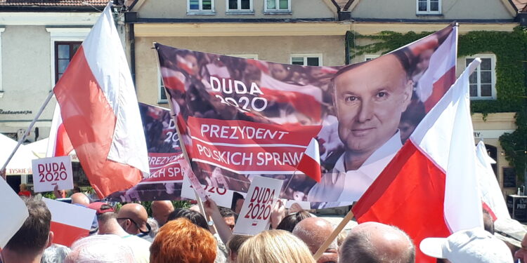 Sandomierz: Premier Mateusz Morawiecki spotkał się z mieszkańcami.