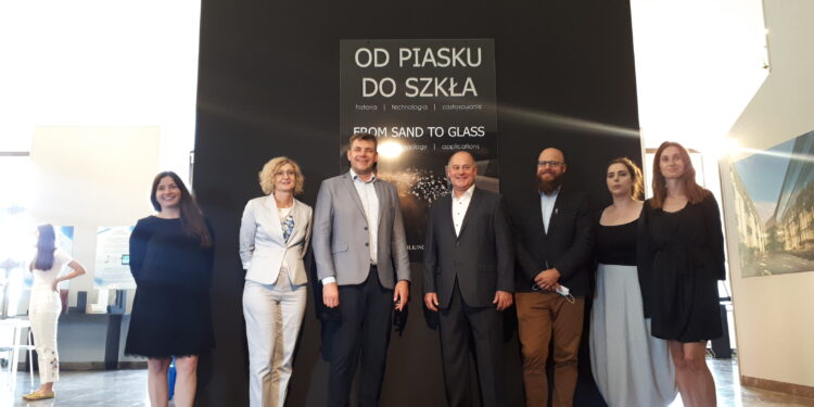 Sandomierz: 'Od piasku do szkła’ – interaktywna wystawa edukacyjna w Zamku Królewskim.