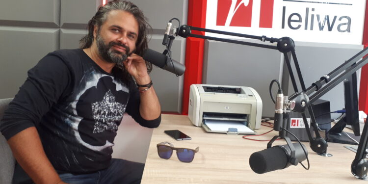 Rozmowa z Grzegorzem Świtalskim – dyrektorem artystycznym „Dookoła Wody Festival” w Sandomierzu.