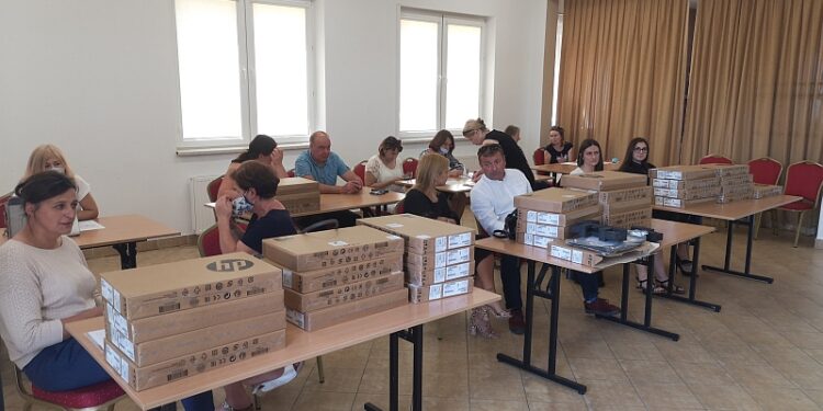 Gorzyce. Rozmowy o S74