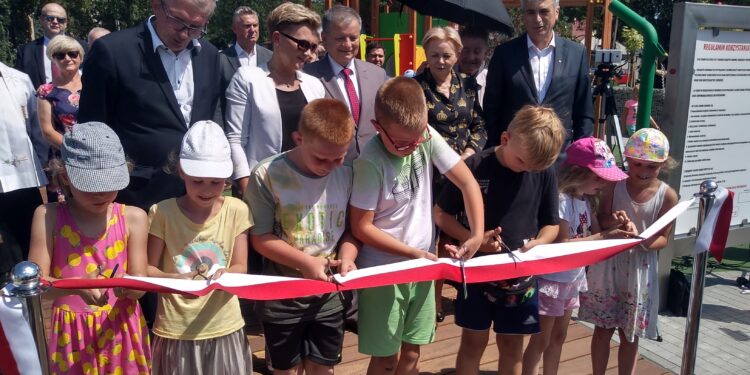 Mielec: Ma cieszyć, bawić i uczyć.