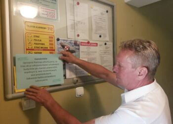 Sandomierz: Dezynfekcja klatek schodowych w prawobrzeżnej części miasta.