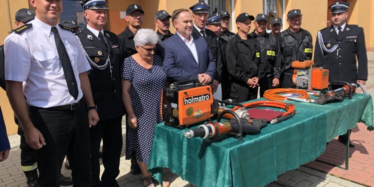 Słupcza: Zestaw hydrauliczny do ratownictwa technicznego dla OSP.