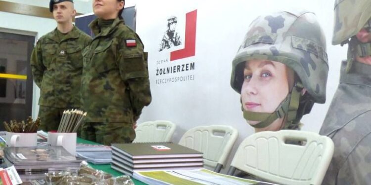 Region: Ruszyły Mobilne Zespoły Rekrutacyjne w WOT.