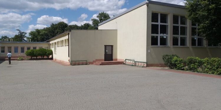 Tarnobrzeg. Wakacyjne remonty placówek oświatowych.