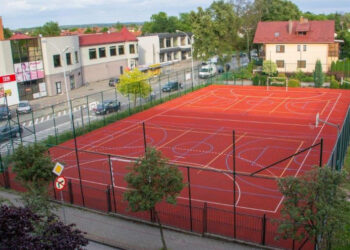 Nisko: Sala gimnastyczna i boisko wielofunkcyjne przy LO oddane do użytku