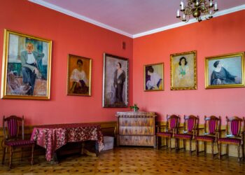 Mielec: Pałacyk Oborskich zaprasza na wystawy