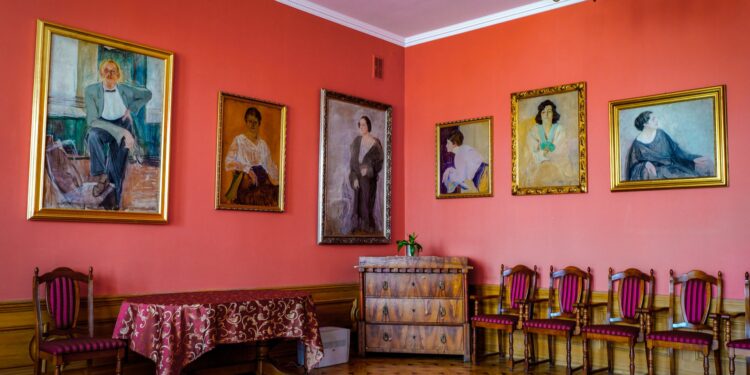 Mielec: Pałacyk Oborskich zaprasza na wystawy