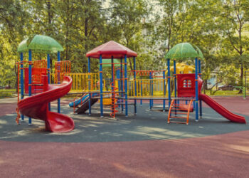 Mielec: Place zabaw otwarte dla mieszkańców.