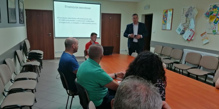 Mielec: Ratownicy doszkalali się z zakresu chorób zakaźnych