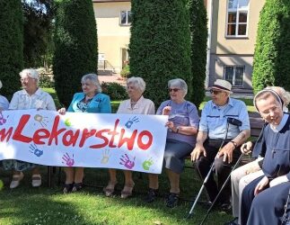 Dębica: Wesprzyjmy naszych seniorów