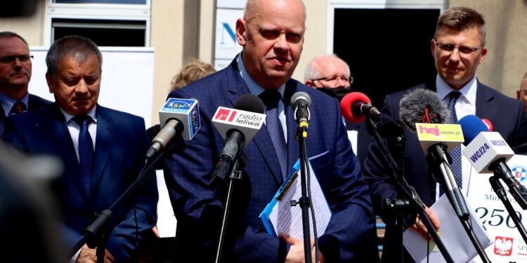 Mielec: Musimy zwiększyć przyjmowanie pacjentów