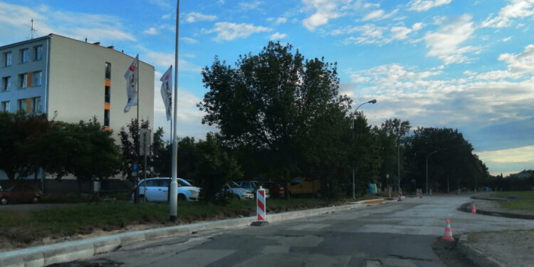 Stalowa Wola: Ruszył remont ulicy 1-Sierpnia w okolicy wiaduktu