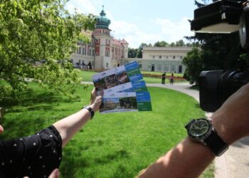 Region: Ze zniżką  do muzeów, zamków i parku