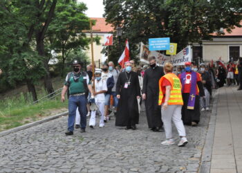 Sandomierz: Sztafetą do Matki Bożej.