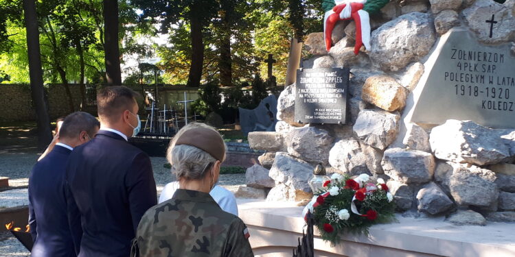 Sandomierz: Bez przemów i artystycznej oprawy – symboliczne obchody rocznicowe.