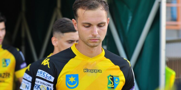 Tarnobrzeg, Stalowa Wola: Siarka w lidze, Stal w pucharze.