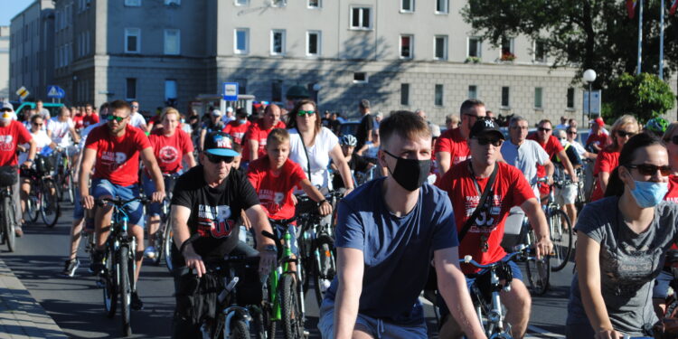 Stalowa Wola: Rajdem Honoru uczcili uczestników Powstania Warszawskiego