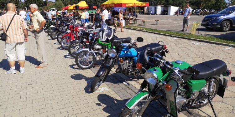 Powiat tarnobrzeski. Zlot starych motocykli