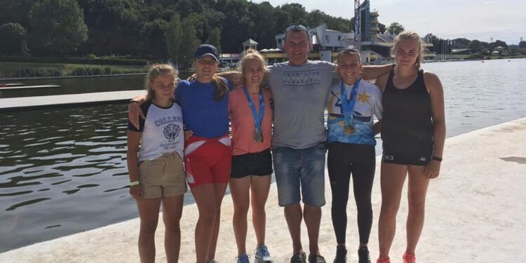 Tarnobrzeg: Historyczne sukcesy kajakarek.