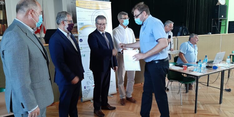 Mielec: Podkarpacka Akademia Motoryzacji.