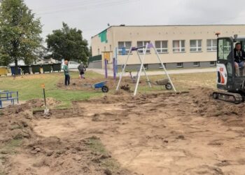 Mielec: Odmieniony plac zabaw